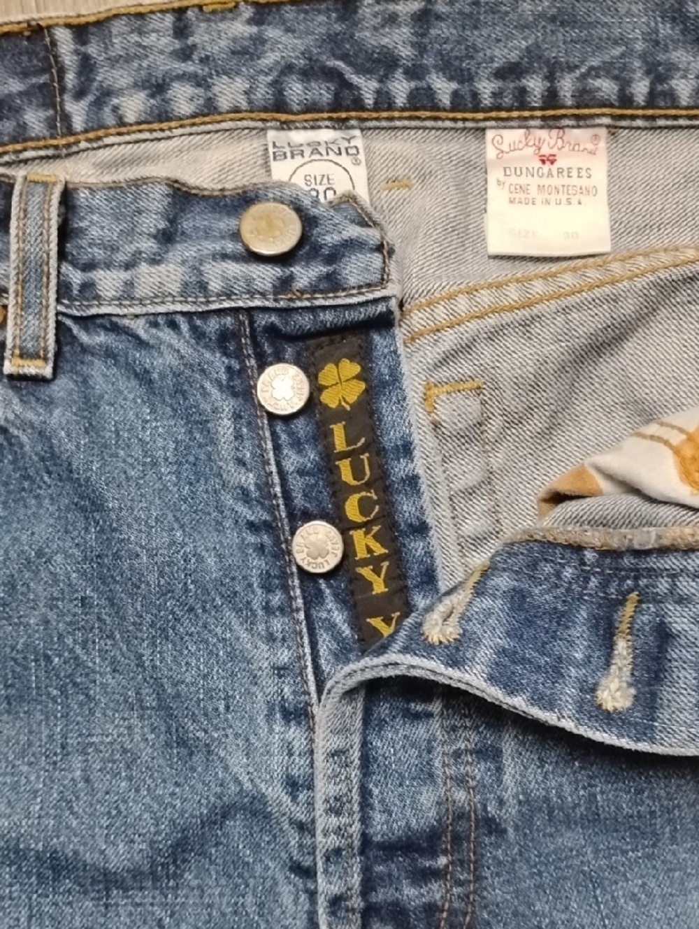 High-Rise Frayed Hem Jean Shorts - Blue